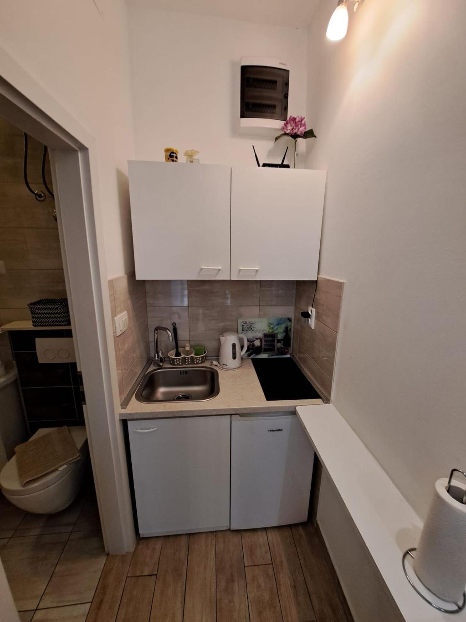 Studio Apartment Legcevic Kaštela Kültér fotó