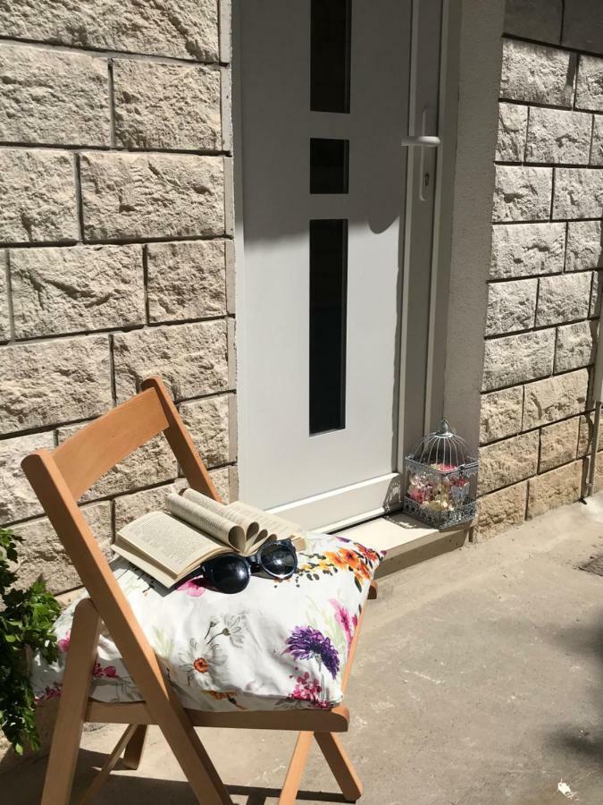Studio Apartment Legcevic Kaštela Kültér fotó