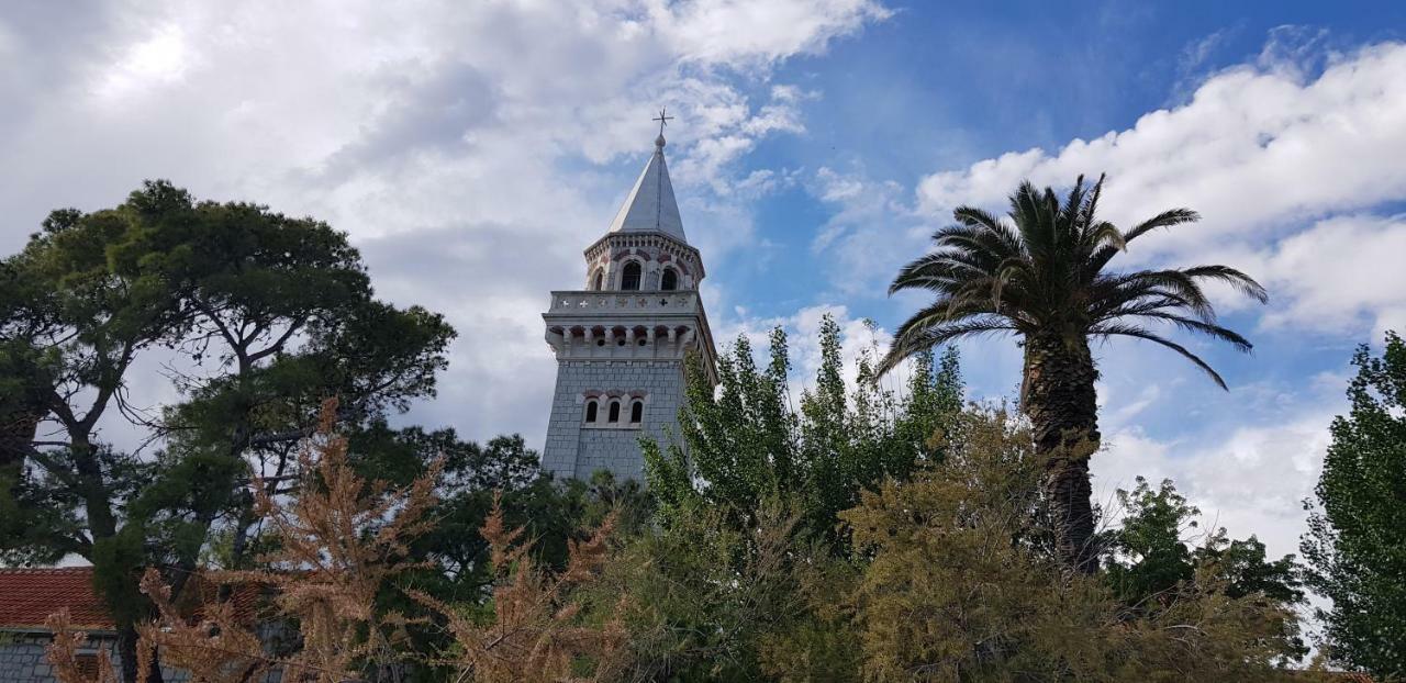 Studio Apartment Legcevic Kaštela Kültér fotó
