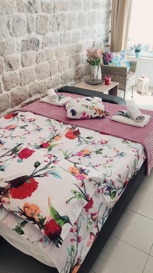 Studio Apartment Legcevic Kaštela Kültér fotó
